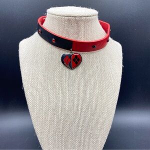 DC COMICS Harley Quinn Red & Black Leather Choker Necklace